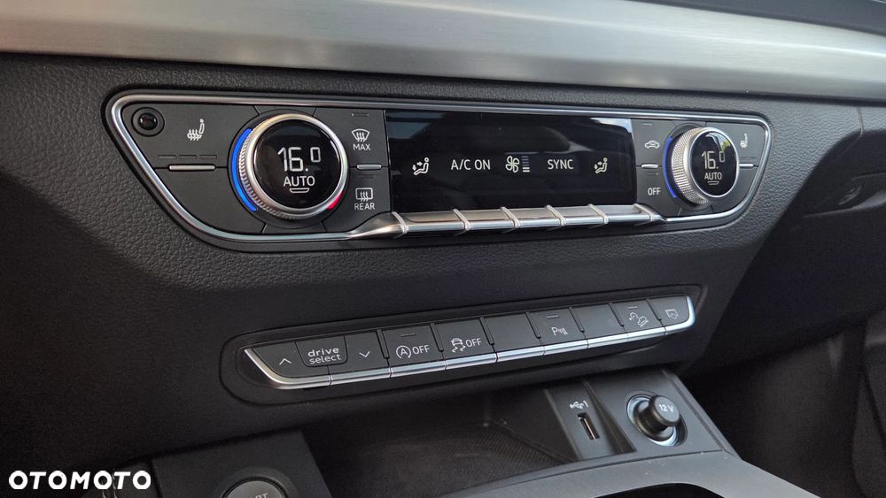 Audi Q5 Sportback 45 TFSI quattro S tronic S line - 25