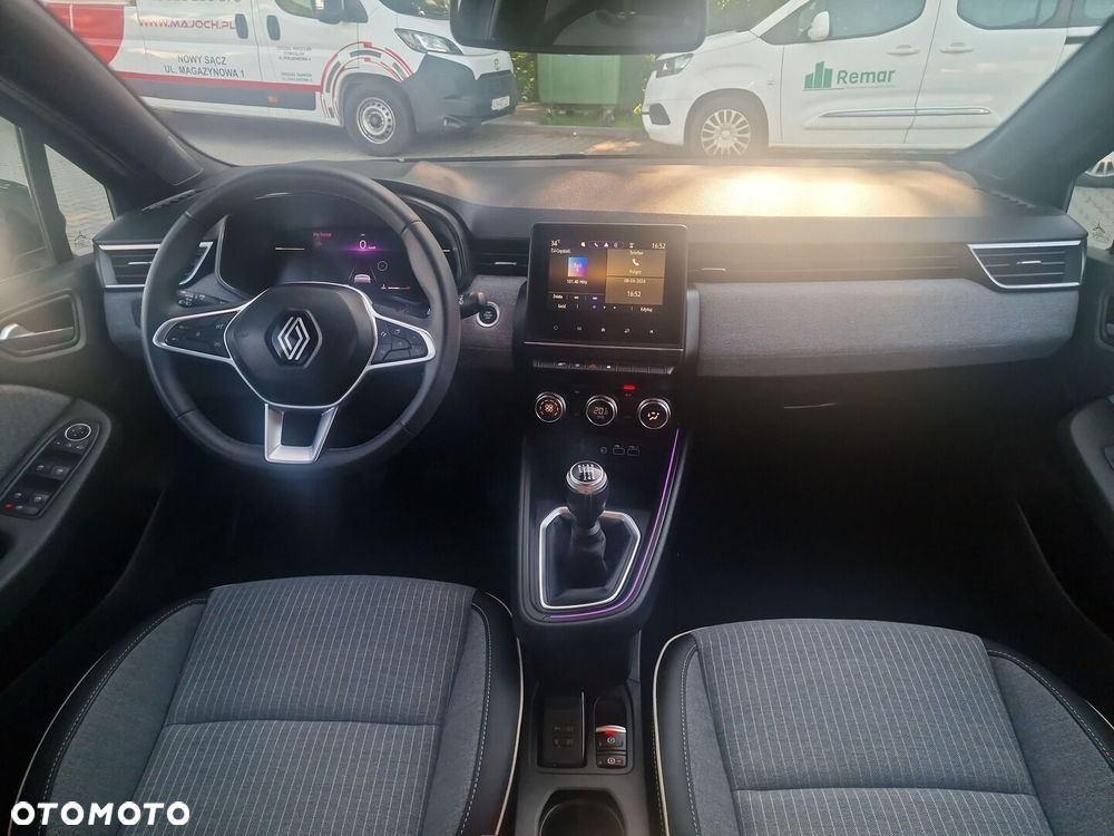 Renault Clio - 9