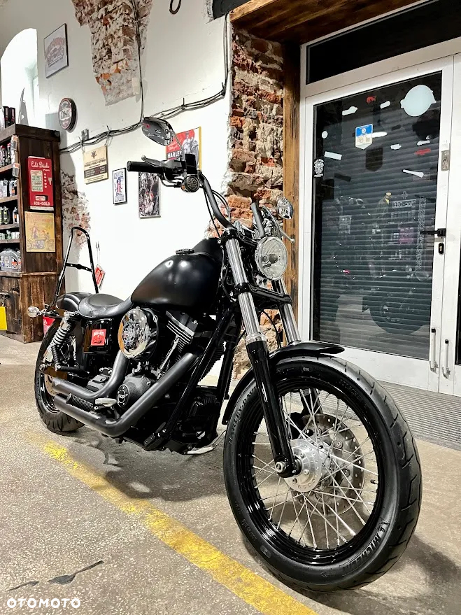 Harley-Davidson Dyna Street Bob - 2