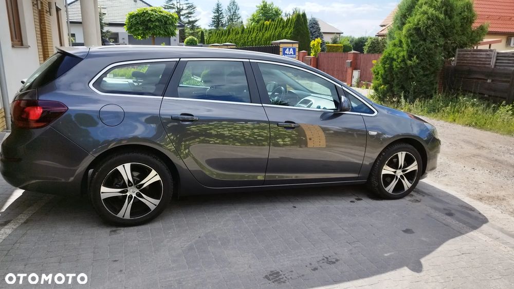 Opel Astra 1.4 T Cosmo - 33