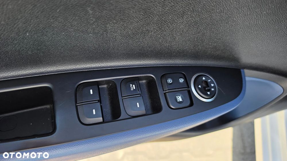 Hyundai i10 - 11
