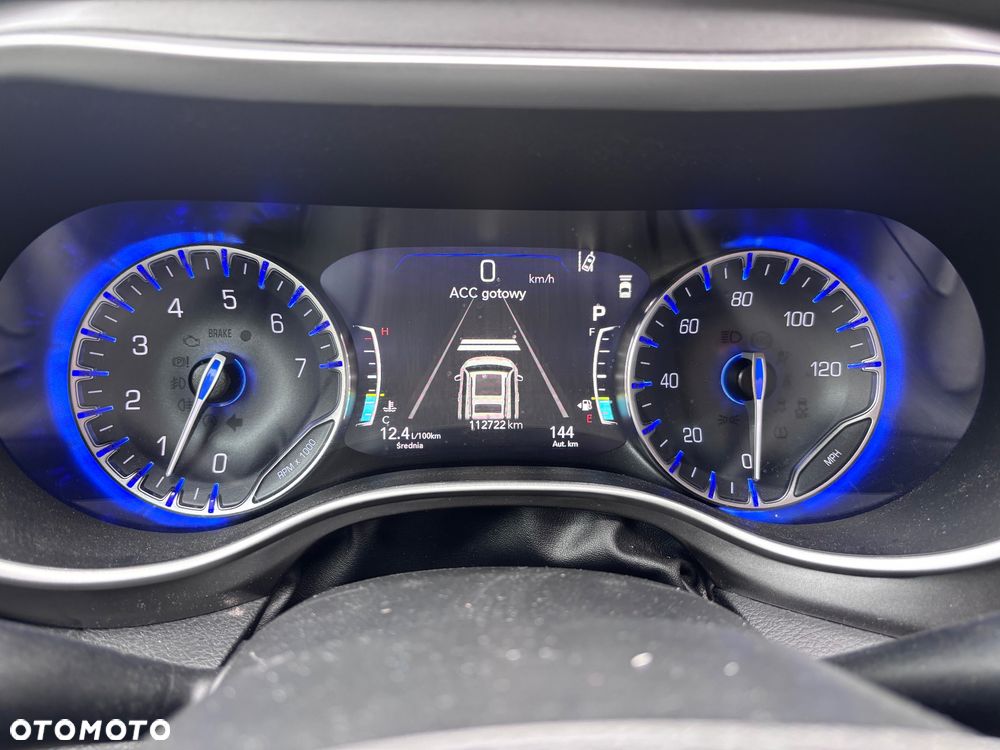 Chrysler Pacifica - 33