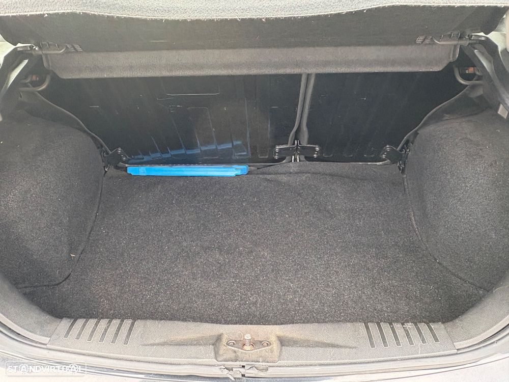 Ford Fiesta 1.25 X-Trend - 20