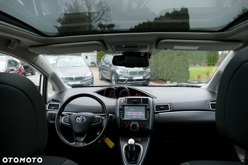 Toyota Verso 1.6 D-4D Premium - 6