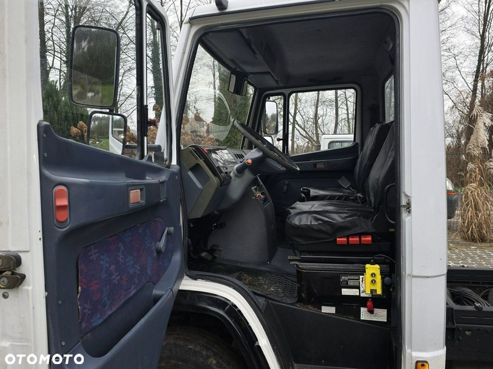 Mercedes-Benz VARIO 815 - 8