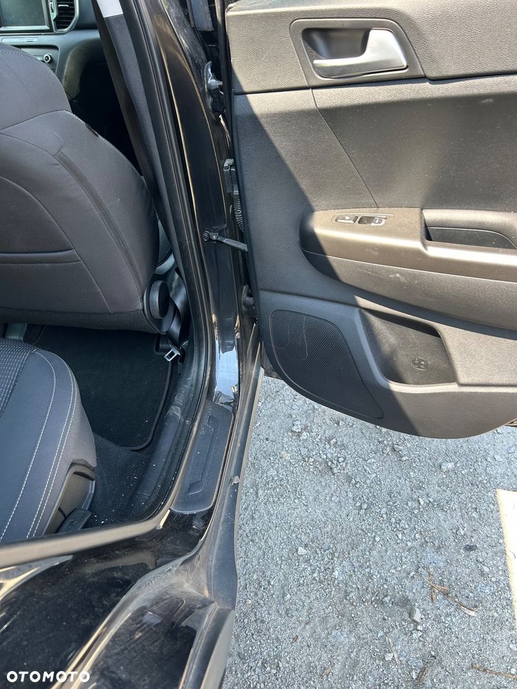 Kia Sportage 1.6 GDI Black Edition 2WD - 18