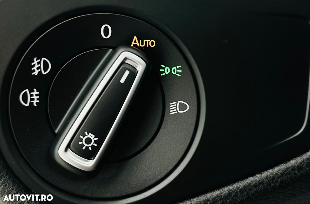 Volkswagen Golf 1.6 TDI Trendline - 13