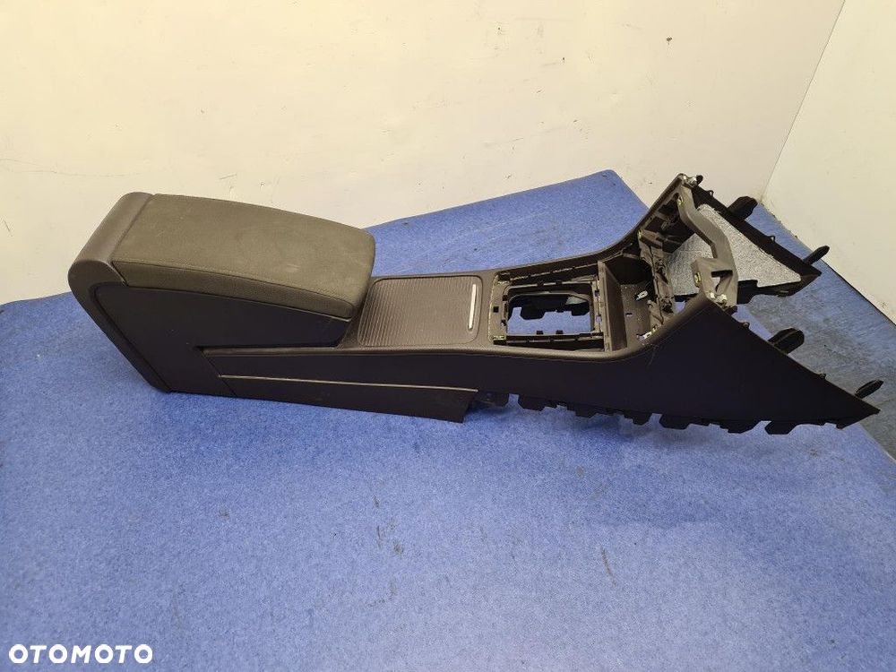 VOLKSWAGEN PASSAT B7 TUNEL ŚRODKOWY 3AB863243 - 9