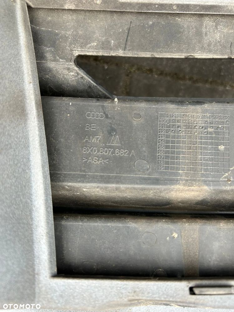 AUDI A1 8X 10- NAROŻNIK ZDERZAK PRAWY 8X0807436 - 4