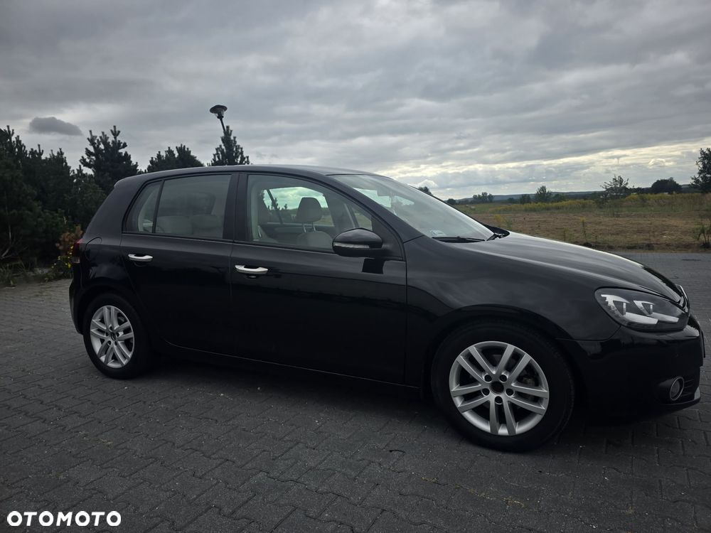 Volkswagen Golf 1.6 TDI Highline DSG - 10