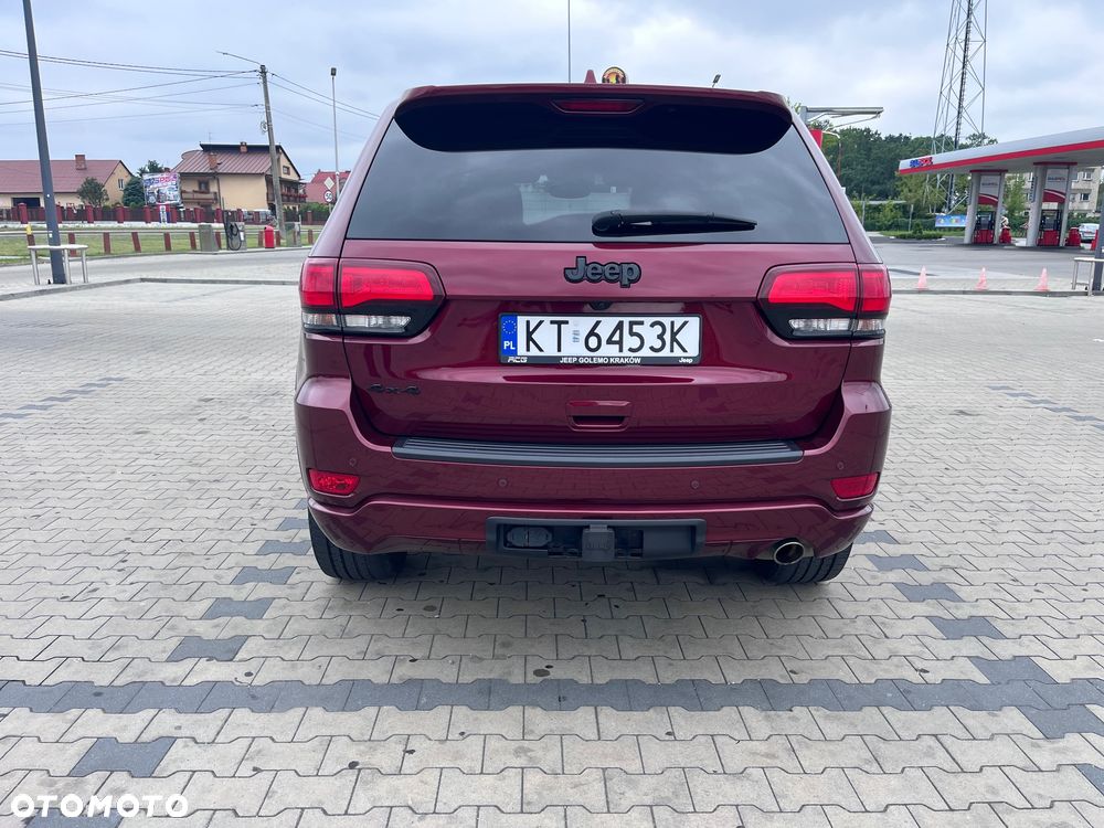 Jeep Grand Cherokee - 9
