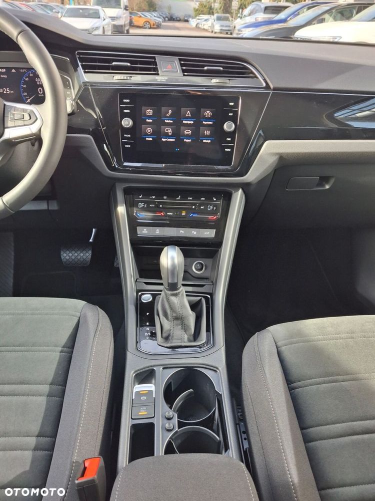 Volkswagen Touran 1.5 TSI EVO Highline DSG - 25
