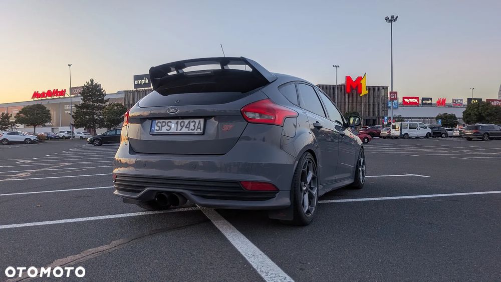 Ford Focus 2.0 TDCi ST-2 - 3