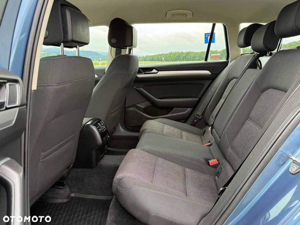 Volkswagen Passat 2.0 TDI BMT Comfortline - 37
