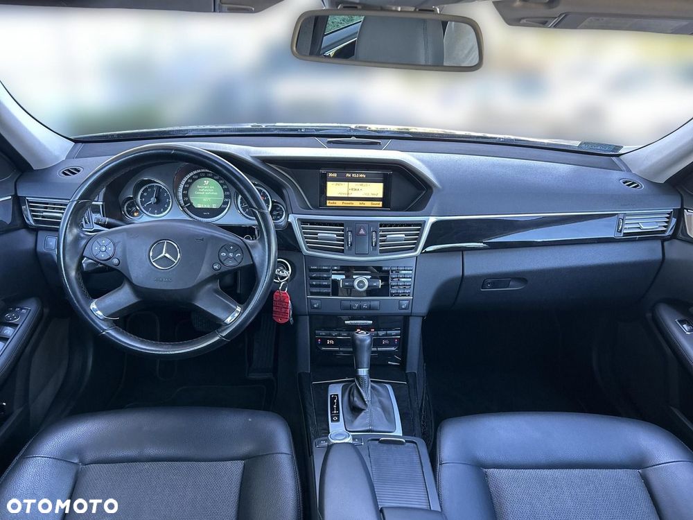 Mercedes-Benz Klasa E - 11