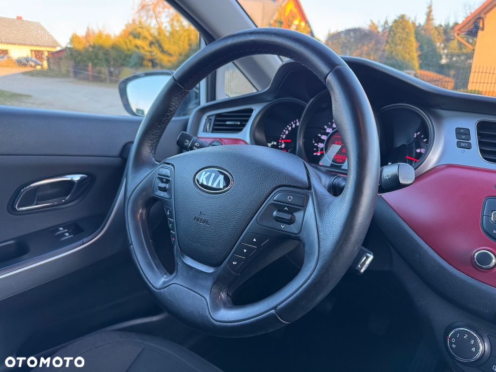 Kia ProCeed 1.6 GDI Edition 7 - 17