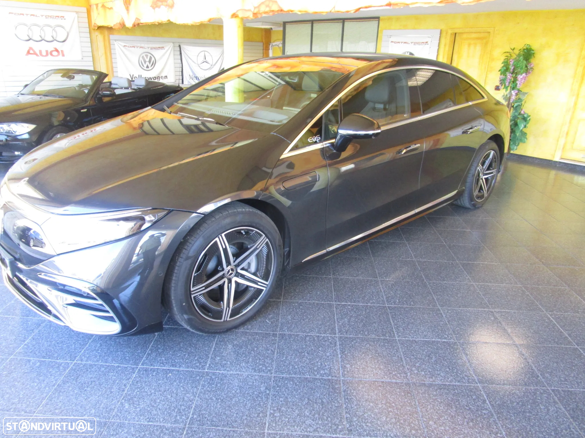 Mercedes-Benz EQS - 57