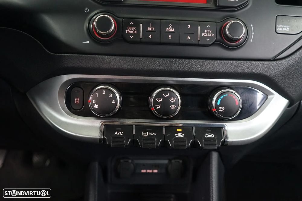 Kia Rio 1.1 CRDi LX - 26