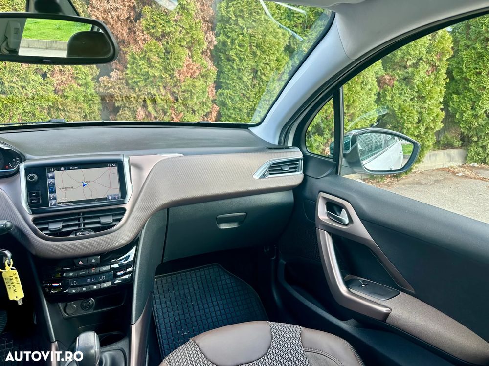 Peugeot 2008 - 10