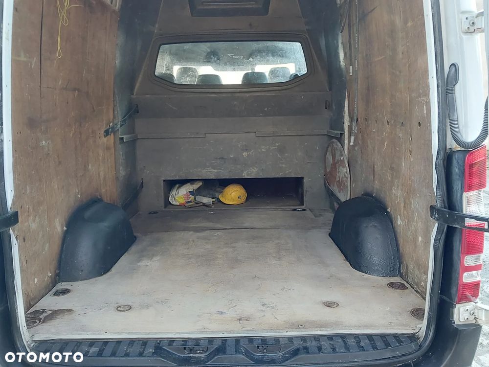 Mercedes-Benz sprinter - 9