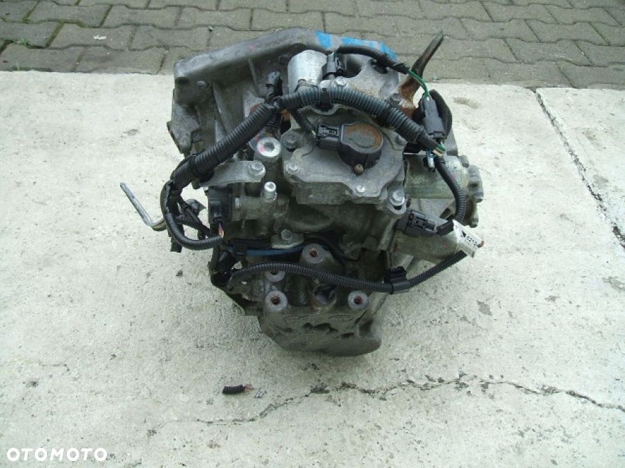 TOYOTA Yaris II AYGO 1.3VVTi SKRZYNIA BIEGÓW 80330711 automat - 3