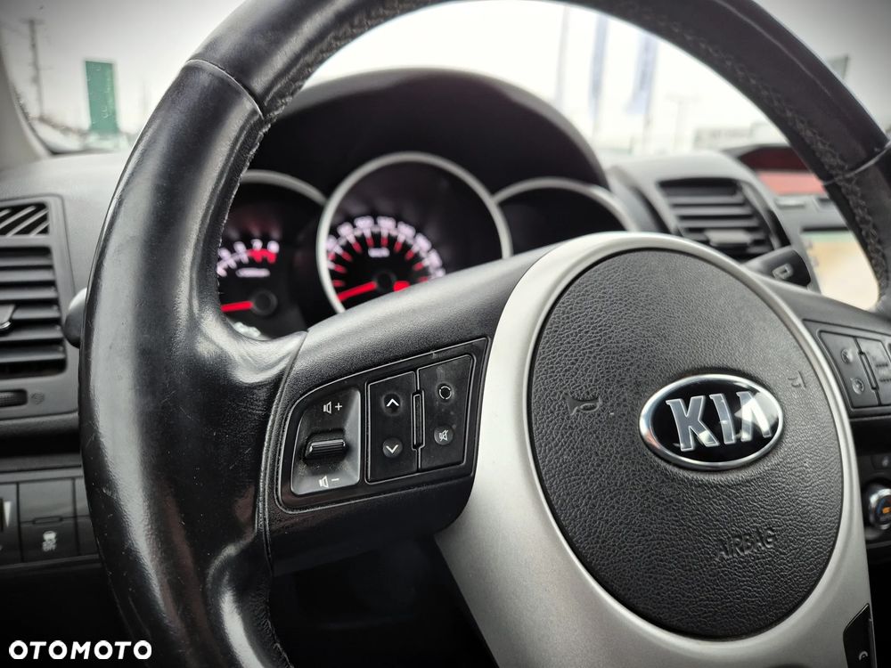 Kia Venga 1.6 L - 27