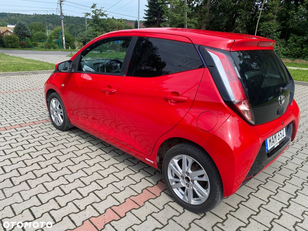 Toyota Aygo x-play touch - 6
