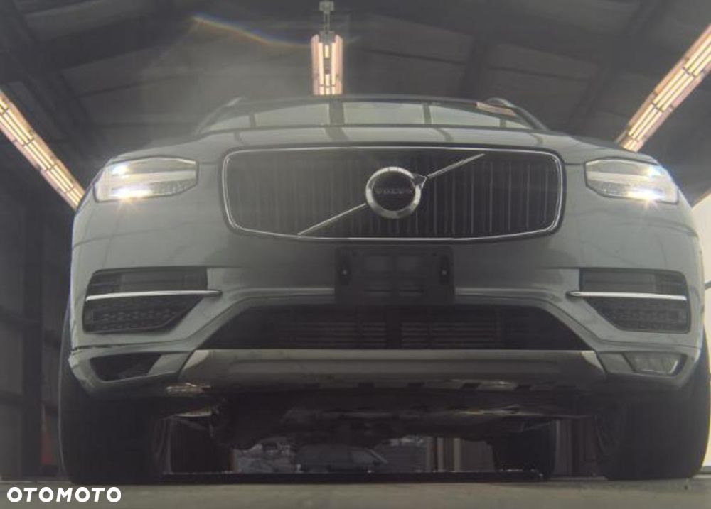 Volvo XC 90 T5 AWD Geartronic Momentum - 4