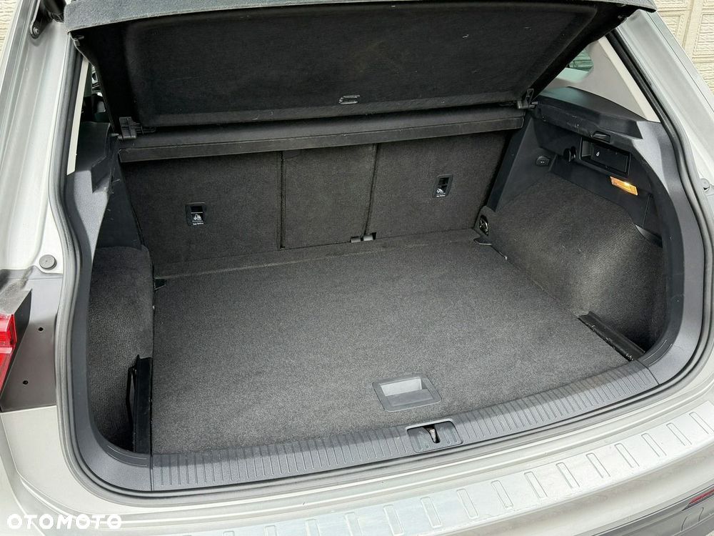 Volkswagen Tiguan 2.0 TDI SCR DSG IQ.DRIVE - 19