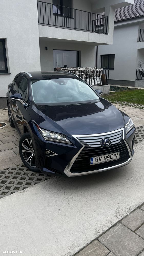 Lexus Seria RX - 1