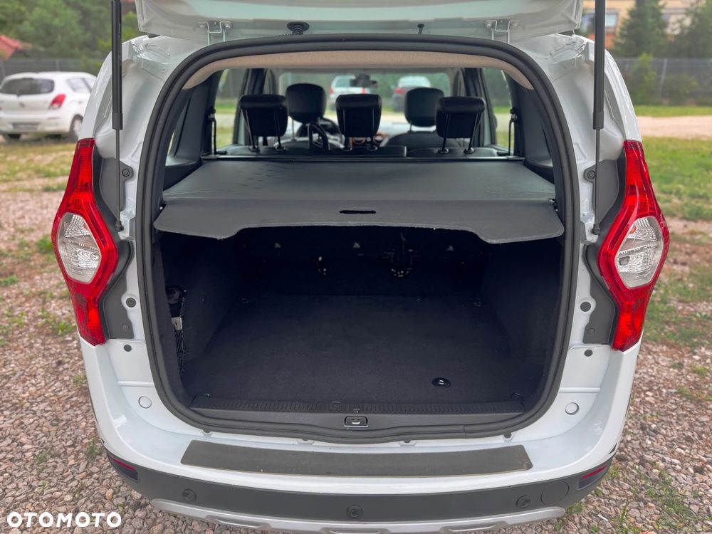 Dacia Lodgy dCi 110 Stepway Celebration - 23