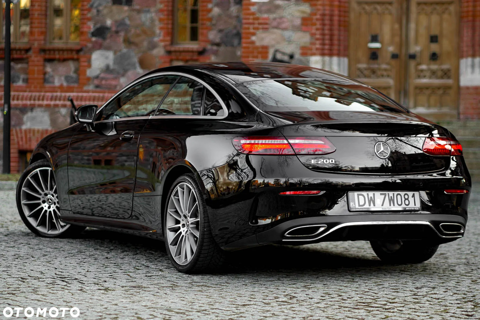 Mercedes-Benz Klasa E 200 Coupe 9G-TRONIC - 23