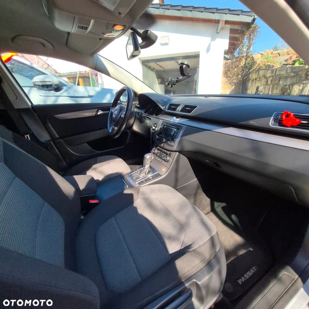 Volkswagen Passat 2.0 TDI Highline DSG - 9