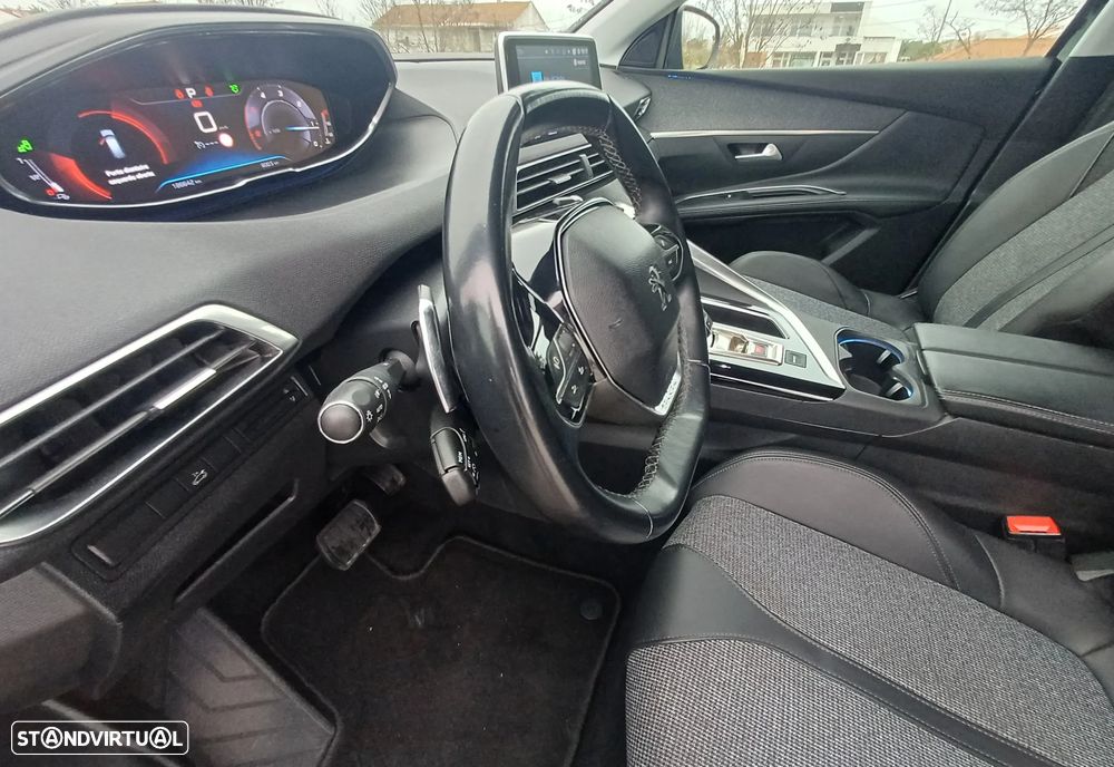 Peugeot 5008 BlueHDI 130 EAT8 Allure Pack - 34