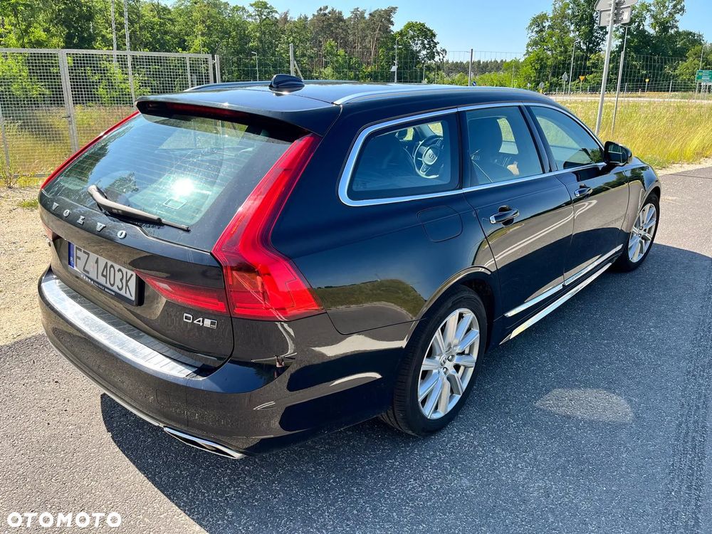 Volvo V90 D4 AWD Inscription - 3