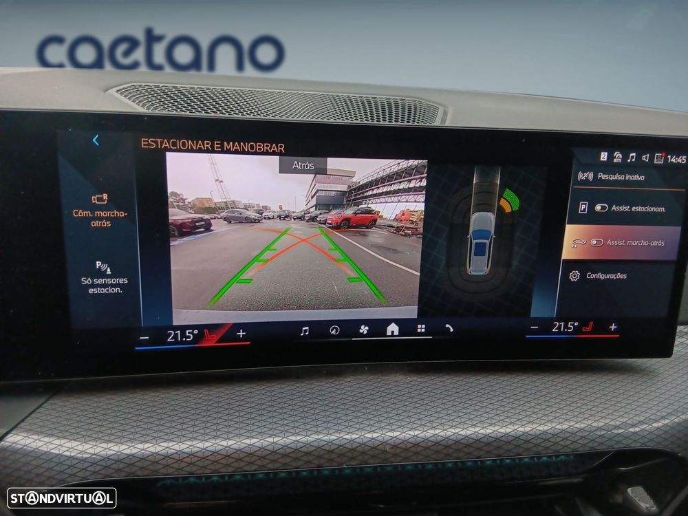 BMW 330 e Pack Desportivo M Auto - 21