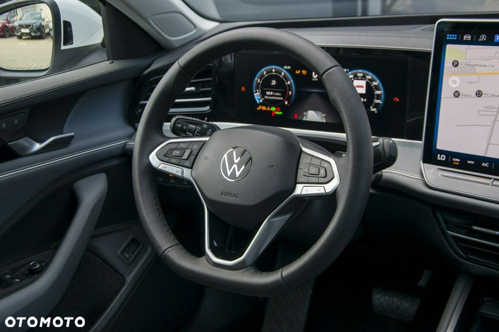 Volkswagen Passat - 20