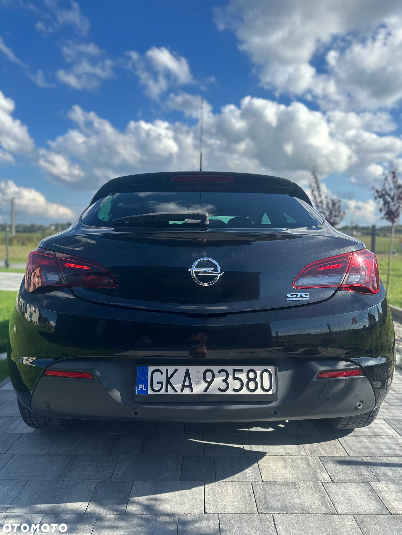 Opel Astra IV GTC 1.4 T Sport S&S - 16