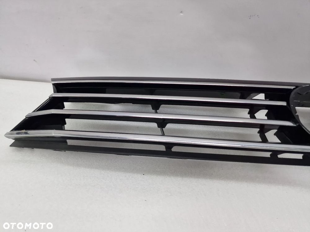 VW PASSAT B8 3G0 15-  ATRAPA / GRILL PRZEDNI PRZÓD NA WĄSKĄ GÓRNĄ LISTWĘ / CHROM , NR 3G0853651 / 3G0853651A / 3G0853653 , NR AUKCJI GL263 - 11