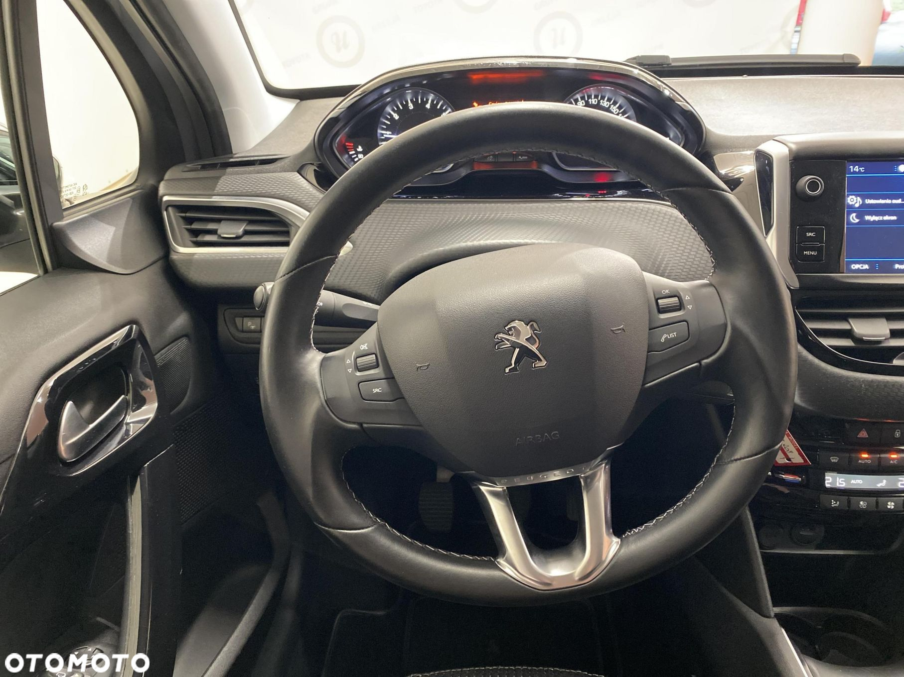 Peugeot 208 1.2 PureTech Allure - 12