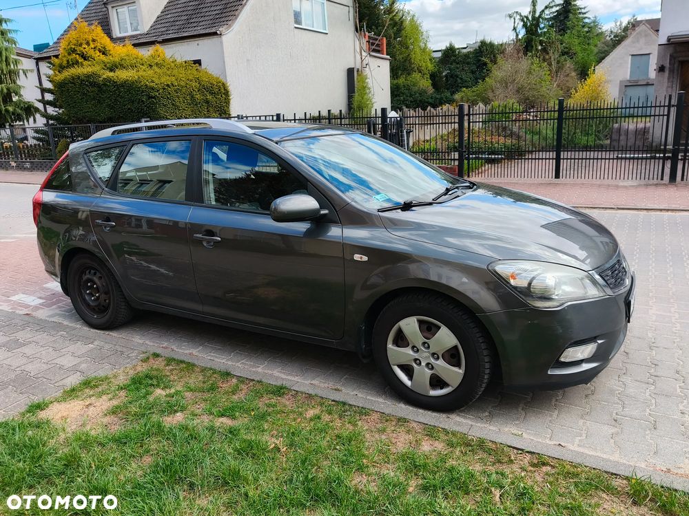 Kia Ceed 1.6 Crdi M - 2