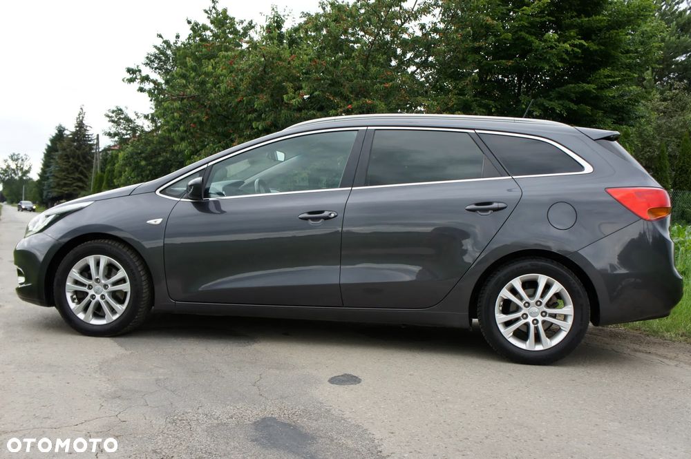 Kia Ceed - 9