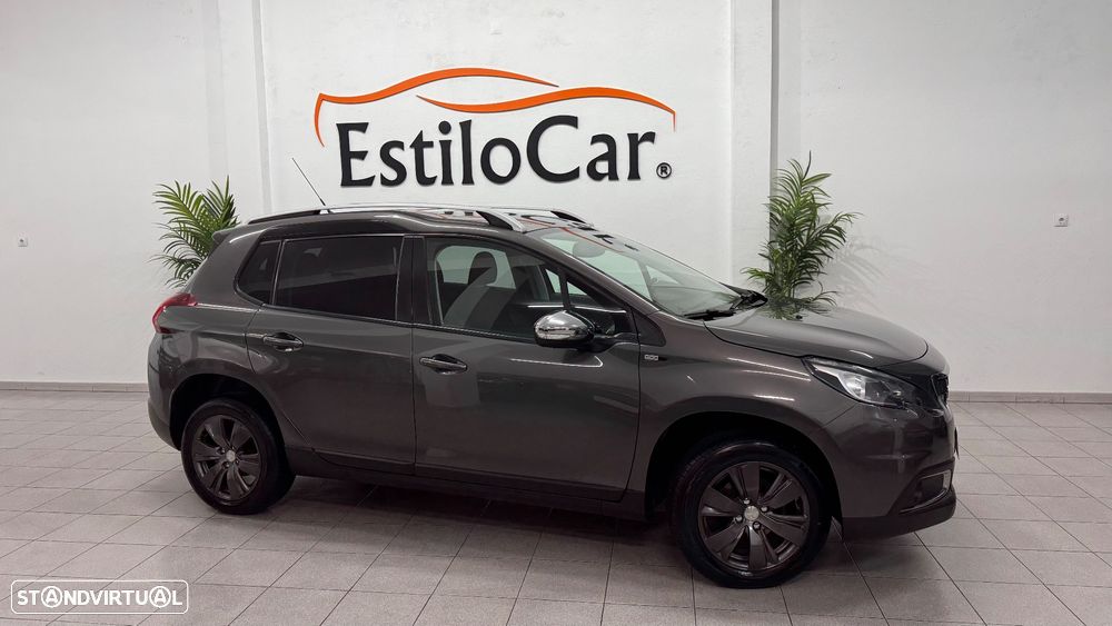 Peugeot 2008 1.2 PureTech Style - 16