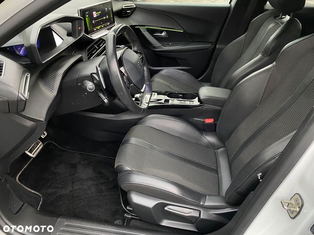 Peugeot 2008 1.2 PureTech GT Line S&S EAT8 - 5