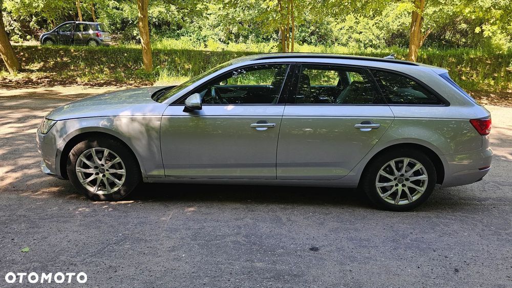 Audi A4 Avant 2.0 TDI Quattro Design S tronic - 4