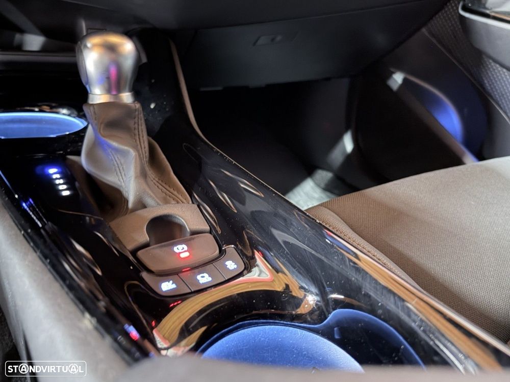 Toyota C-HR 1.8 Hybrid Exclusive+P.Luxury - 19