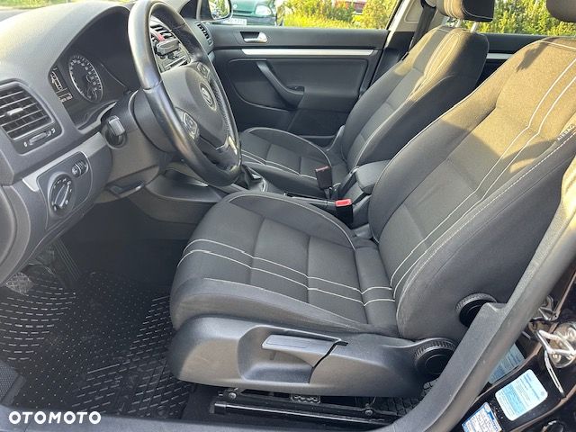 Volkswagen Jetta 1.6 Trendline - 11