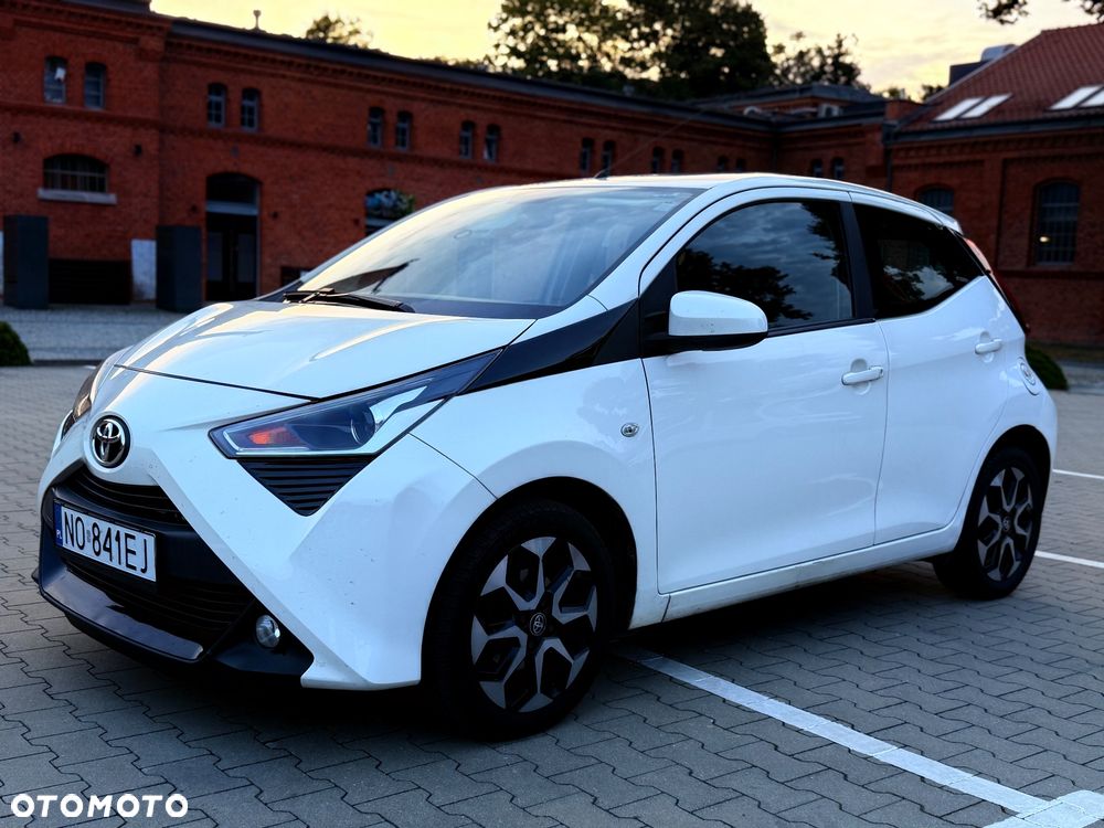 Toyota Aygo x-play - 3