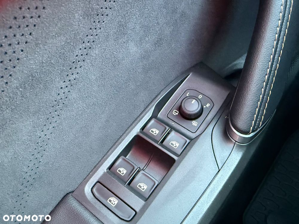Cupra Leon 1.5 eTSI mHEV DSG - 17