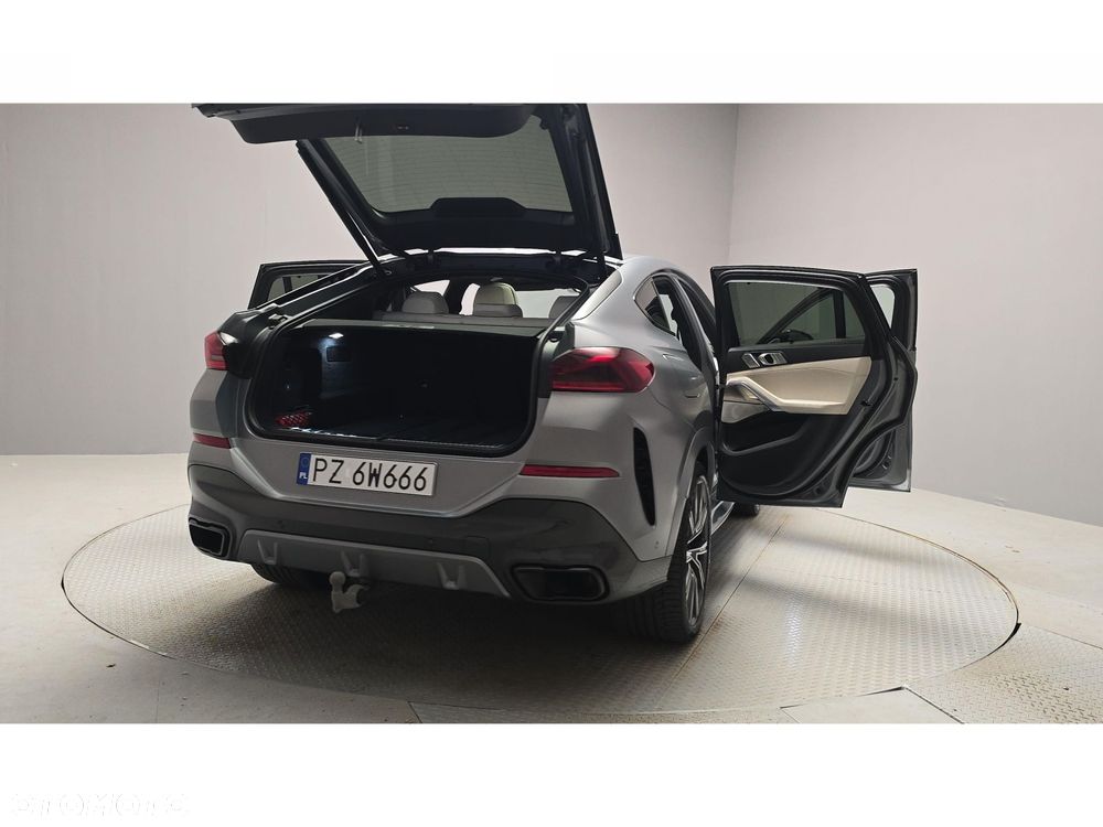 BMW X6 - 12